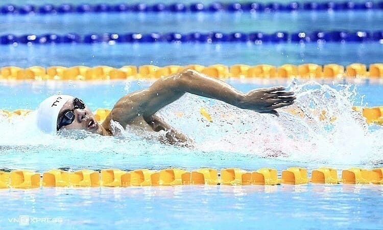 Huy Hoàng về đích thứ 5 ở vòng loại 1500m bơi tự do nam