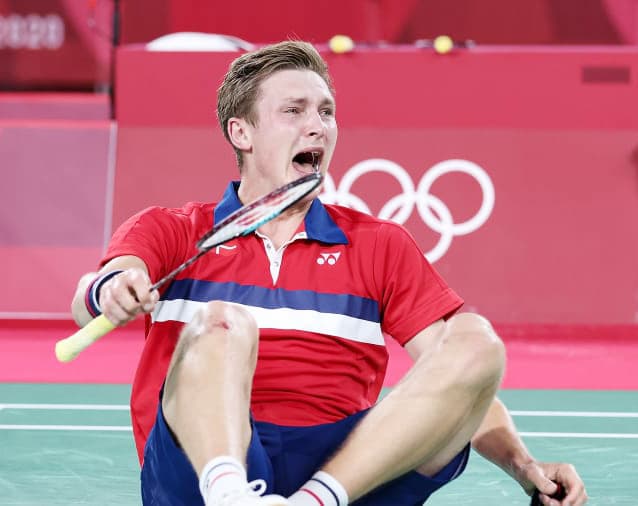 Màn "phục thù" ngọt ngào của V.Axelsen