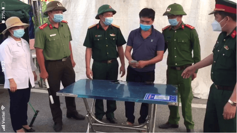 Hành động đẹp của Thượng úy QNCN Vũ Ngọc Nam