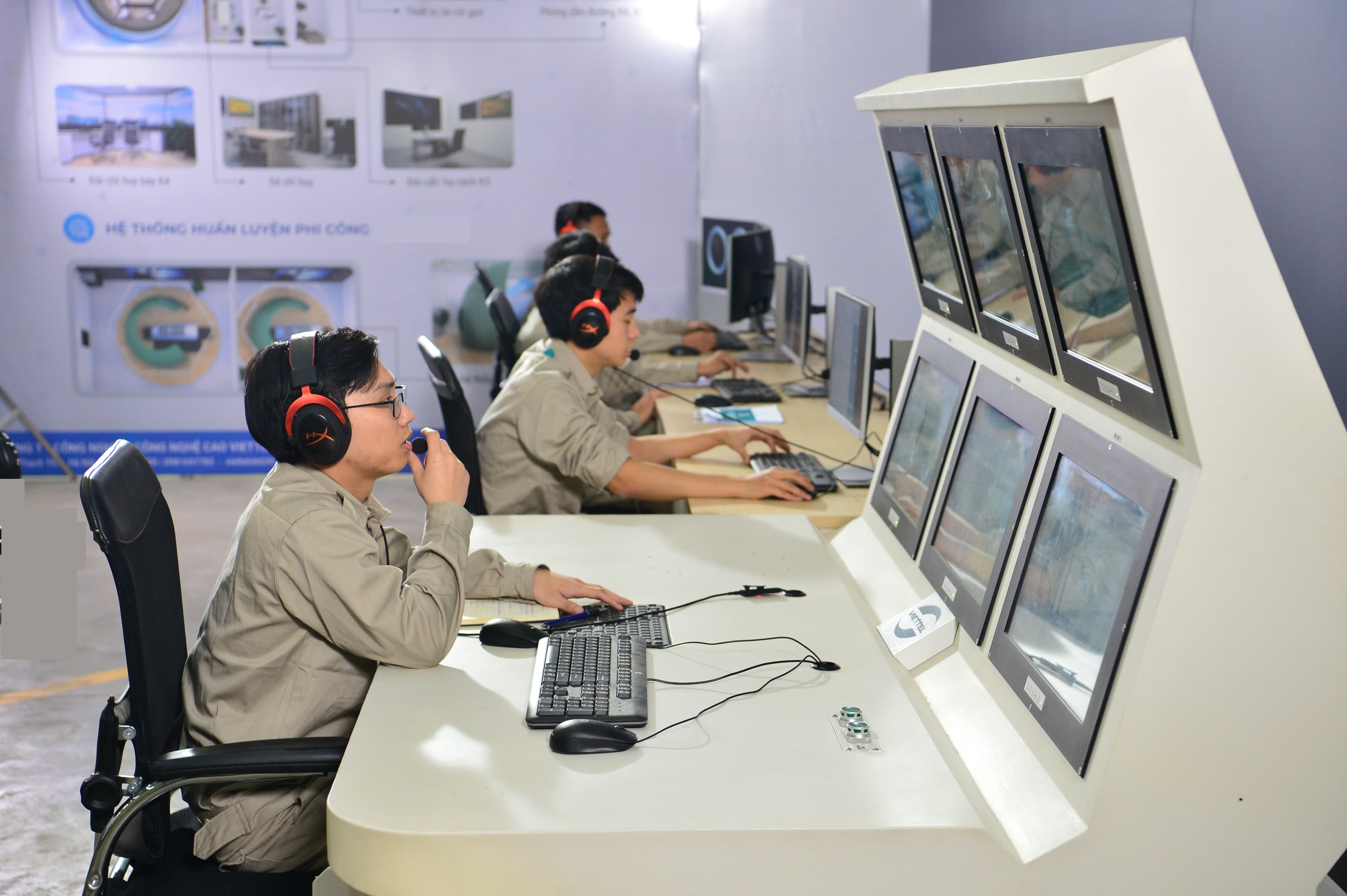 Phát triển công nghiệp quốc phòng bằng các giải pháp đồng bộ