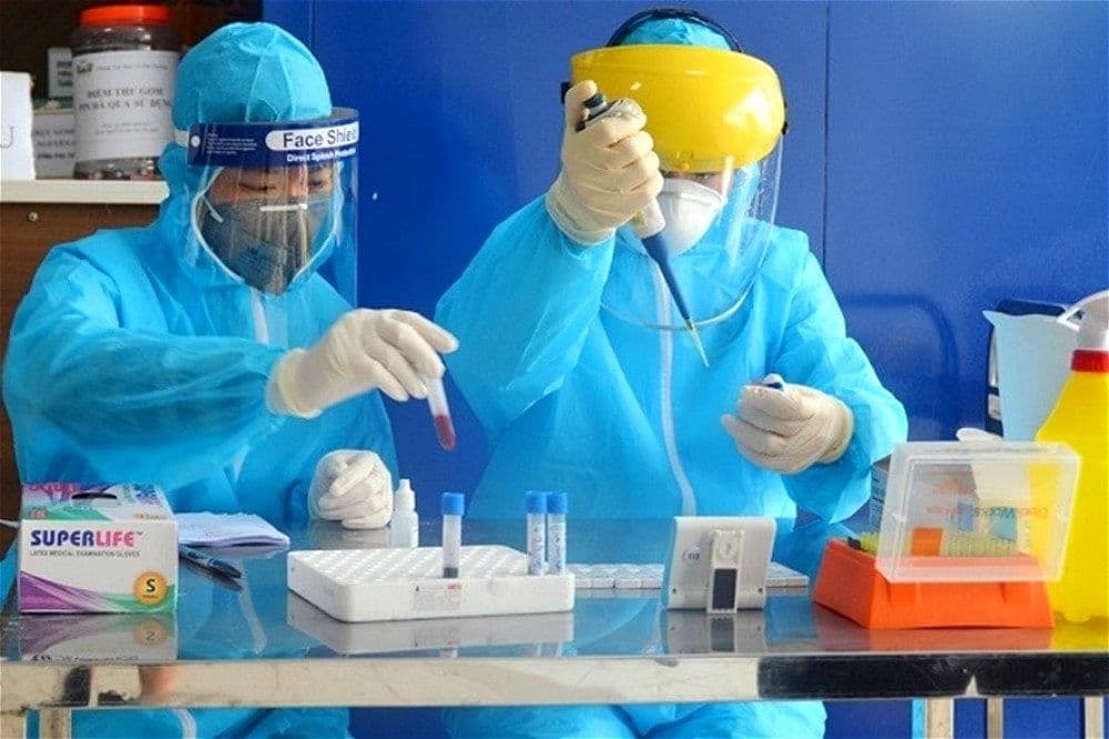 Cảnh giác với muôn kiểu “phác đồ” điều trị Covid-19