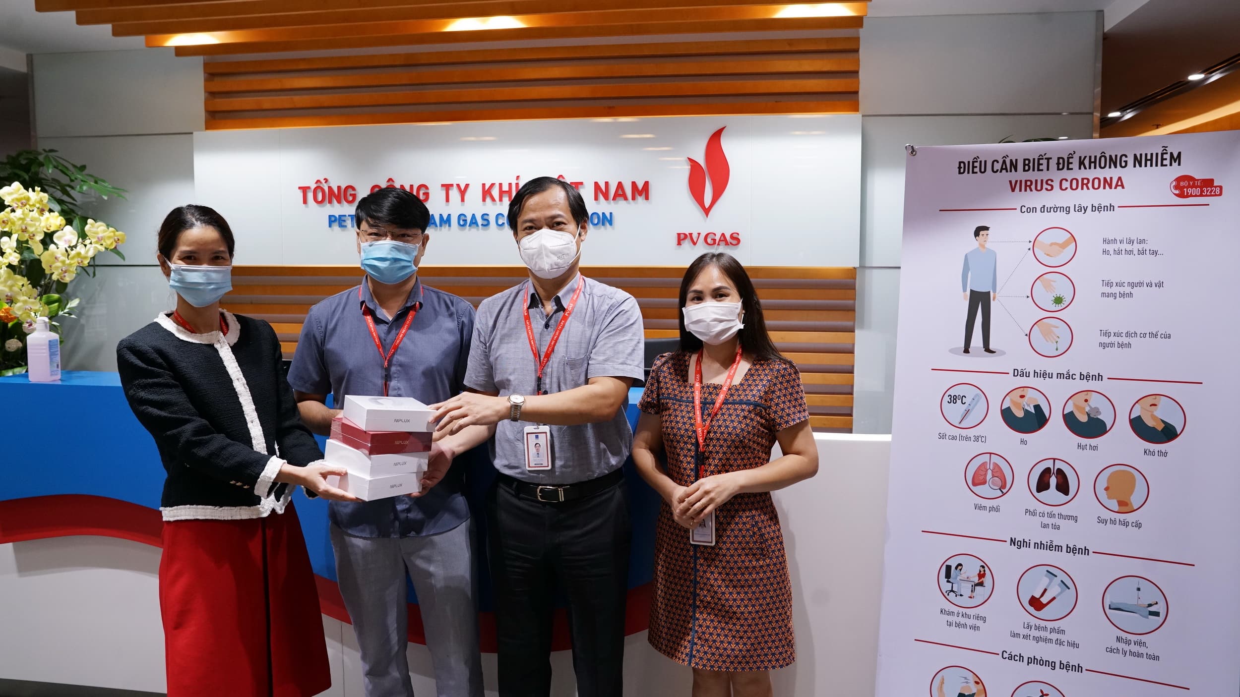 Những người tự cách ly trong Zone 0 để duy trì mạch máu sản xuất