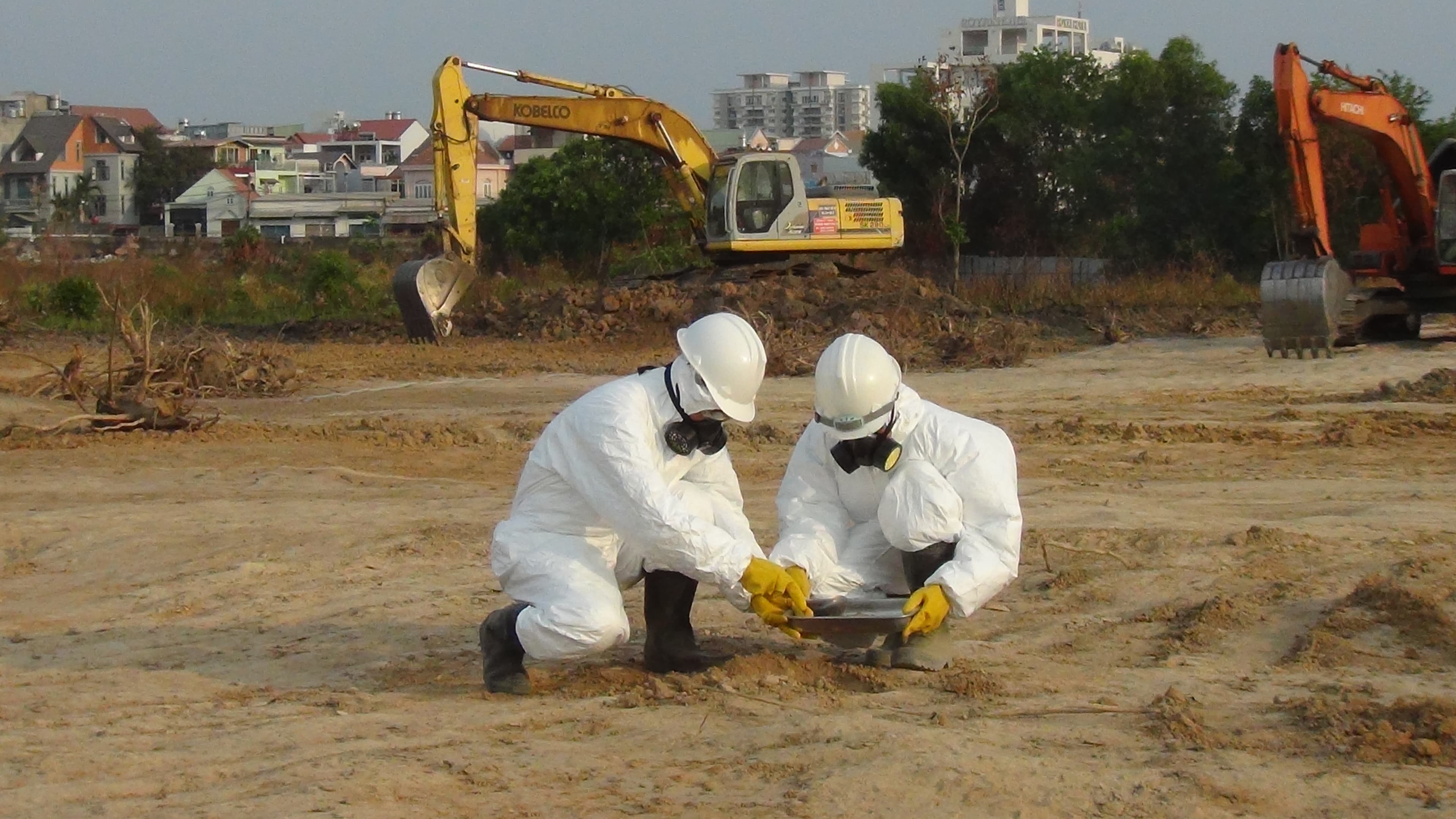 Khắc phục hậu quả chất độc hóa học tồn lưu sau chiến tranh- nhiệm vụ "chiến đấu thời bình" của bộ đội hóa học