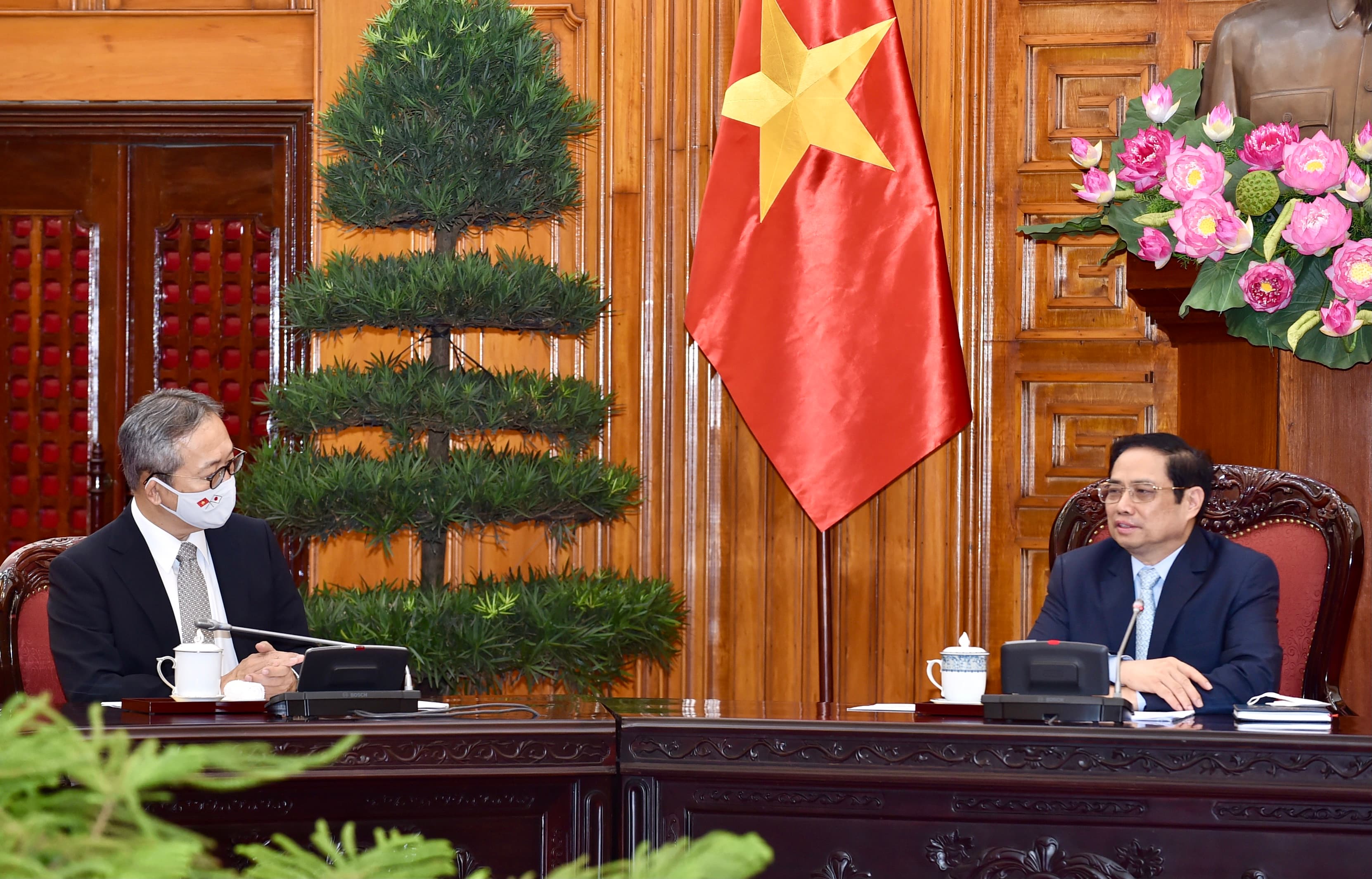 Thủ tướng Phạm Minh Chính tiếp Đại sứ Nhật Bản tại Việt Nam