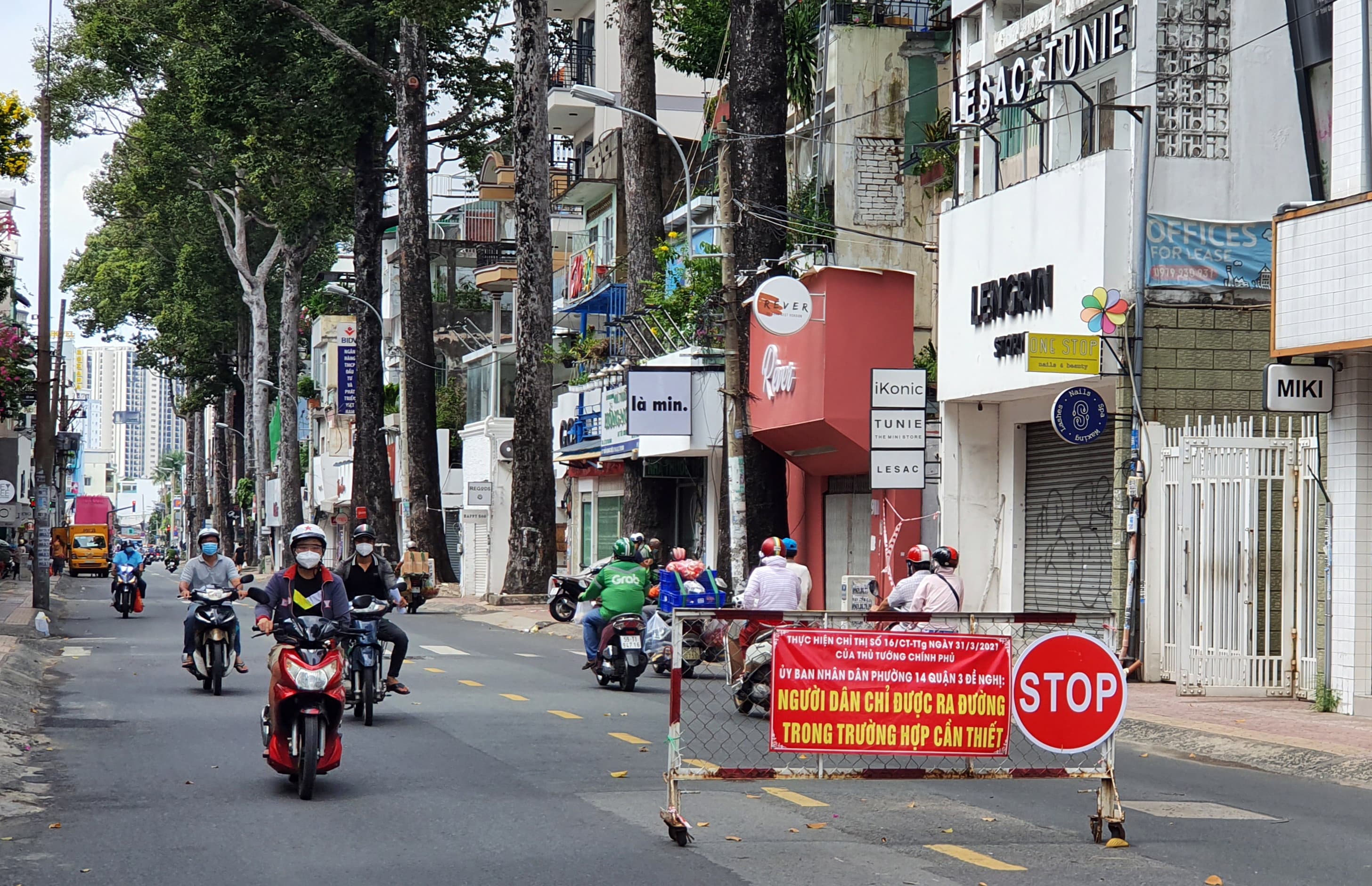 TP Hồ Chí Minh: Cuối tuần lơi lỏng giãn cách xã hội