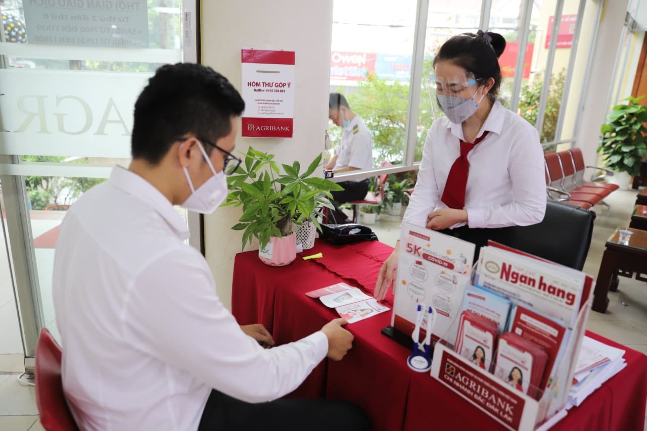 Hơn 70.000 khách hàng được thụ hưởng giải pháp hỗ trợ của Agribank
