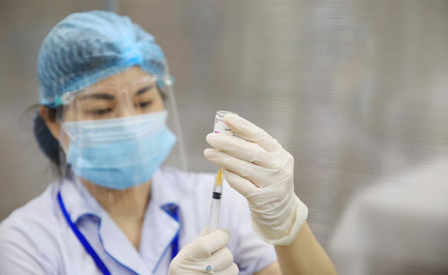 Bản tin Covid-19 ngày 17-8: Hơn 15 triệu liều vaccine được tiêm, 4.331 người khỏi bệnh