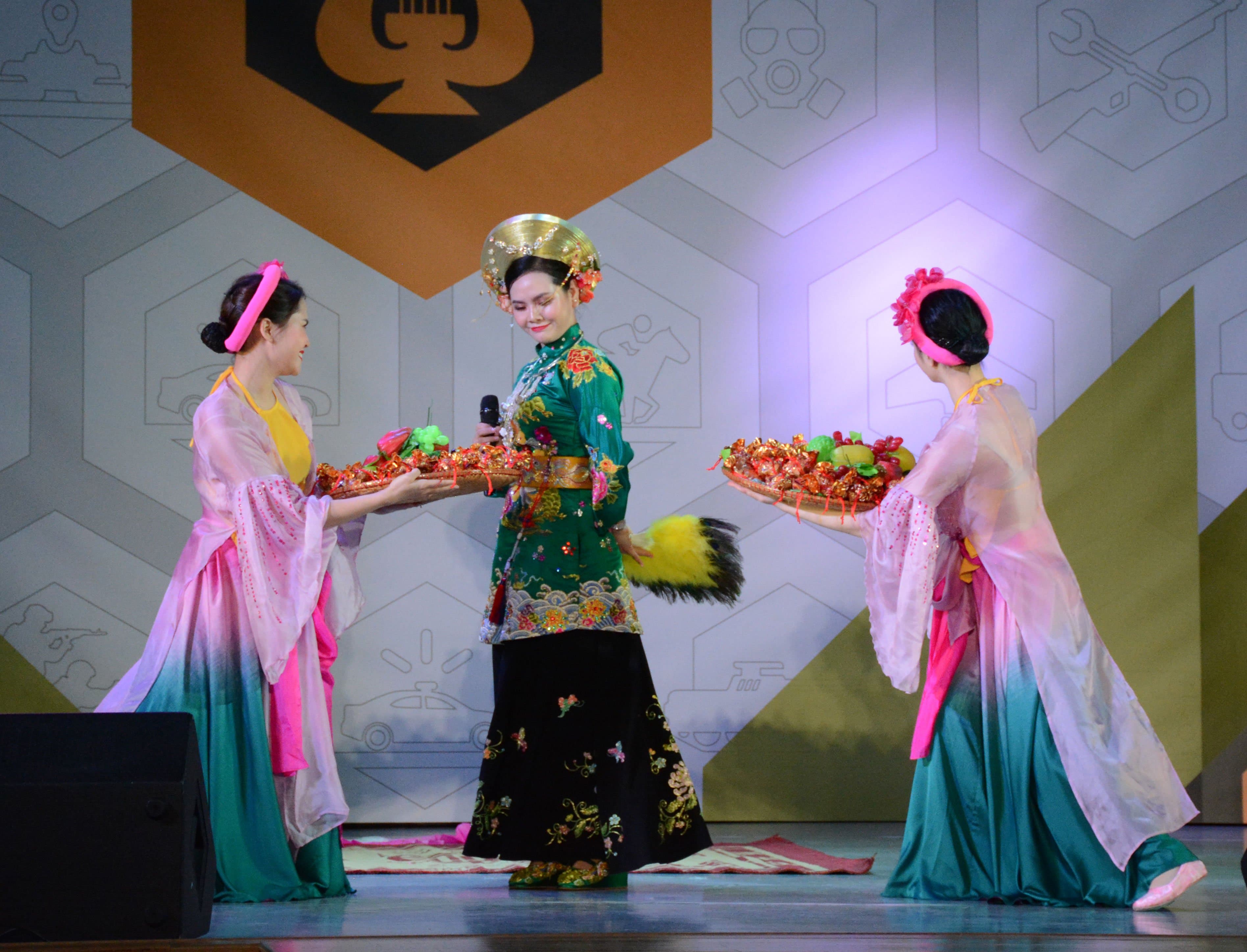 “Cô đôi thượng ngàn” phát “lộc” ở Frunze