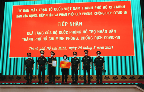 Ngân hàng Quân đội đóng góp 4.000 tấn gạo tặng Thành phố Hồ Chí Minh