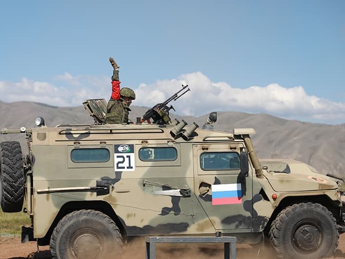 Các đội tuyển tranh tài quyết liệt tại Army Games 2021