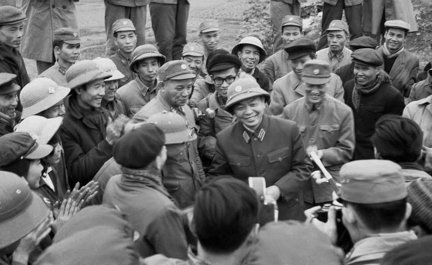 Bài 4: Giá trị nhân văn muôn đời