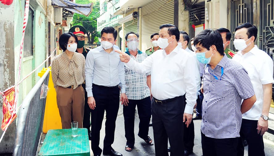 Kiểm soát dịch chặt chẽ từ “gốc” tới từng ngõ, ngách, từng hộ gia đình