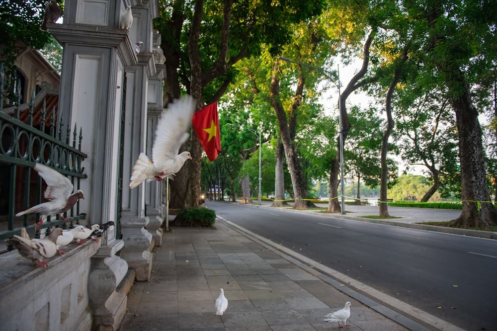 Thủ đô Hà Nội những ngày giãn cách xã hội...