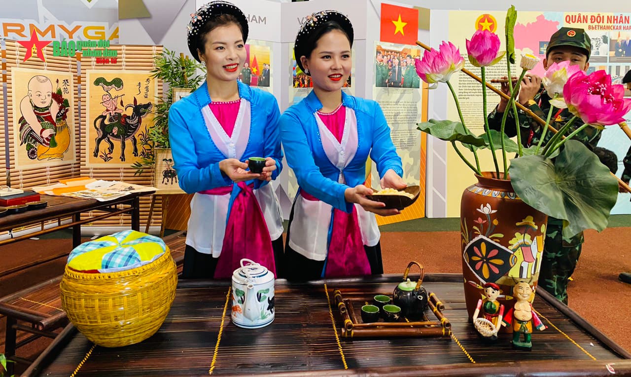 Không gian văn hóa Việt tại Nhà Hữu nghị tạo ấn tượng đặc sắc