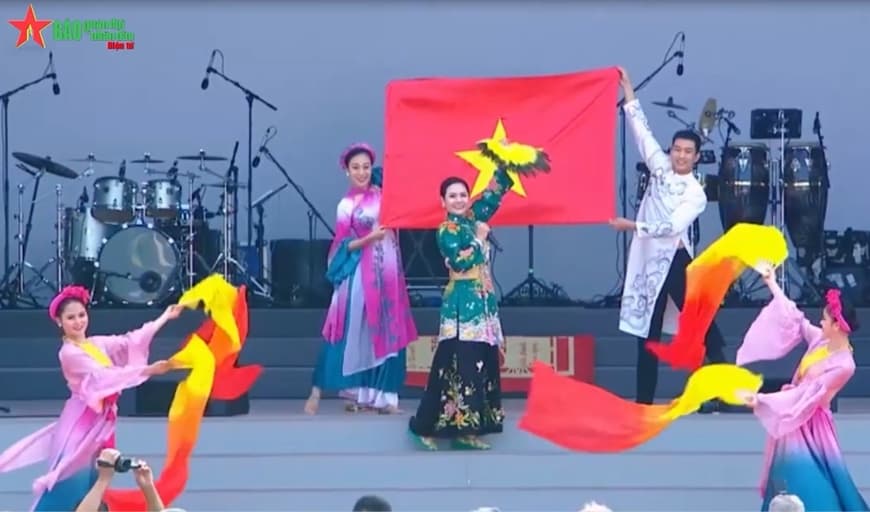 “Đội quân văn hóa” Việt Nam nhận “huy chương” đặc biệt từ khán giả tại cuộc bình chọn quốc tế
