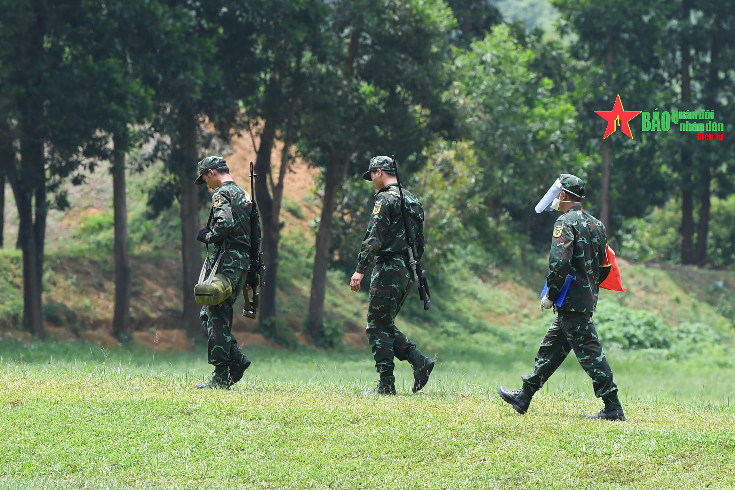 TƯỜNG THUẬT CẬP NHẬT LIÊN TỤC: Army Games 2021 tại Việt Nam: Phần thi “Rút lui”, nội dung “Xạ thủ bắn tỉa”