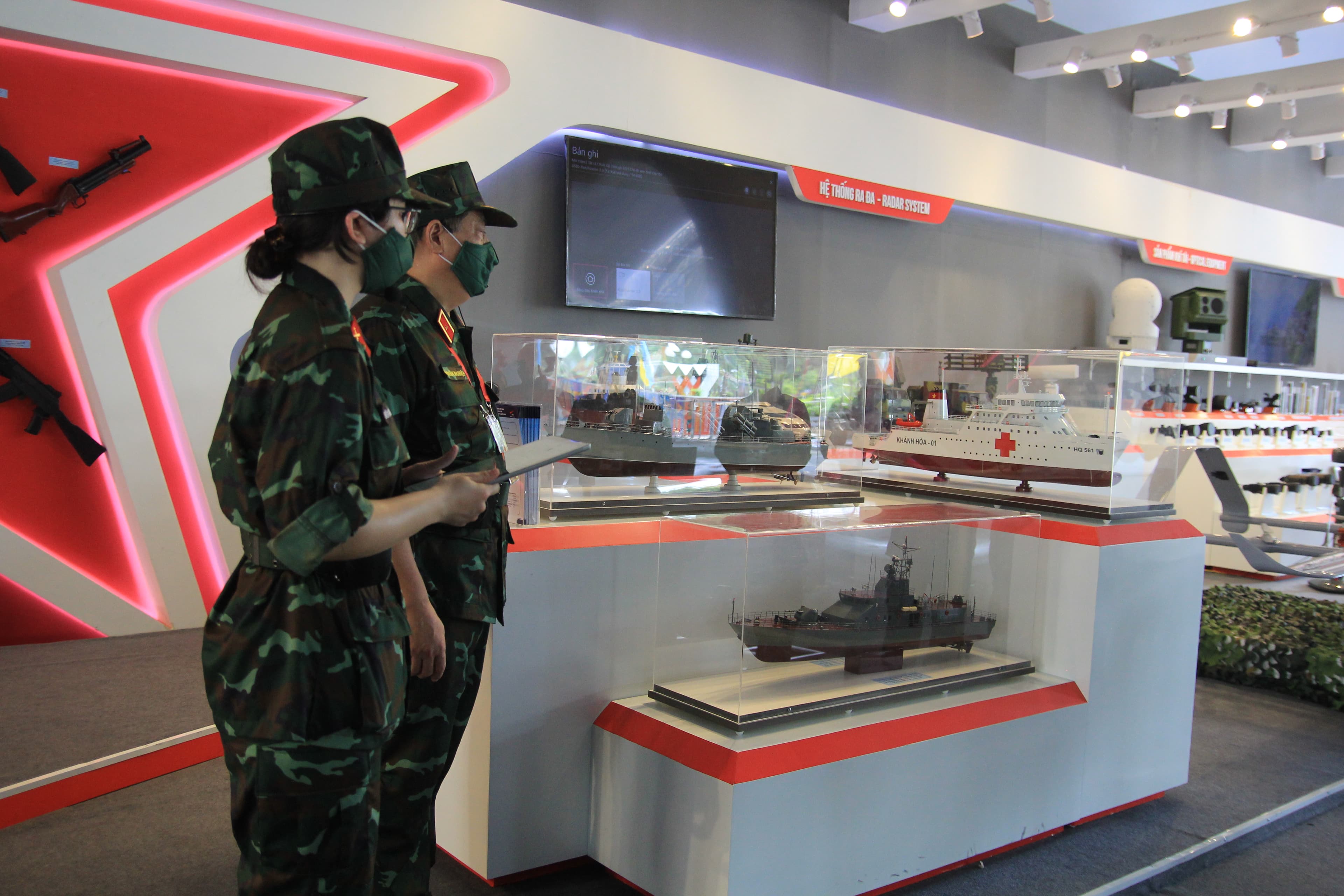 Cận cảnh Triển lãm vũ khí, trang bị của Việt Nam tại Army Games 2021