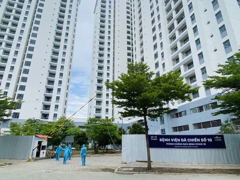 Công đoàn Cơ quan Điều hành PV GAS hỗ trợ thực phẩm cho Bệnh viên Dã chiến số 10