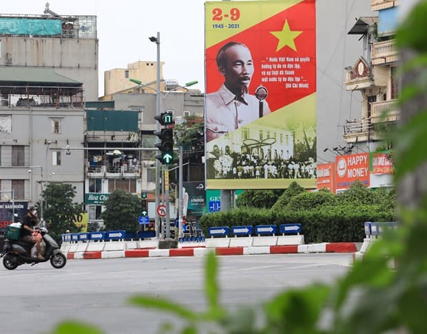 Điện và thư mừng Quốc khánh nước ta