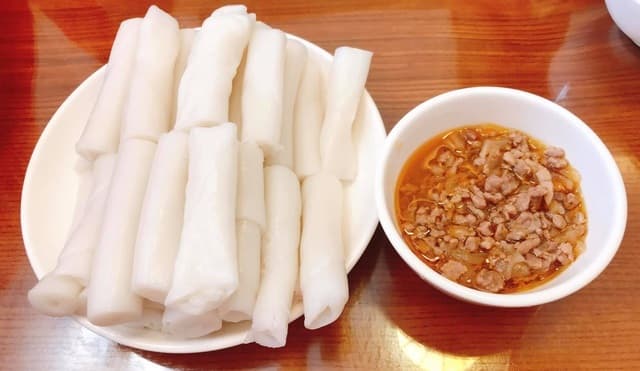 Trăn trở giữ nghề làm bánh gật gù