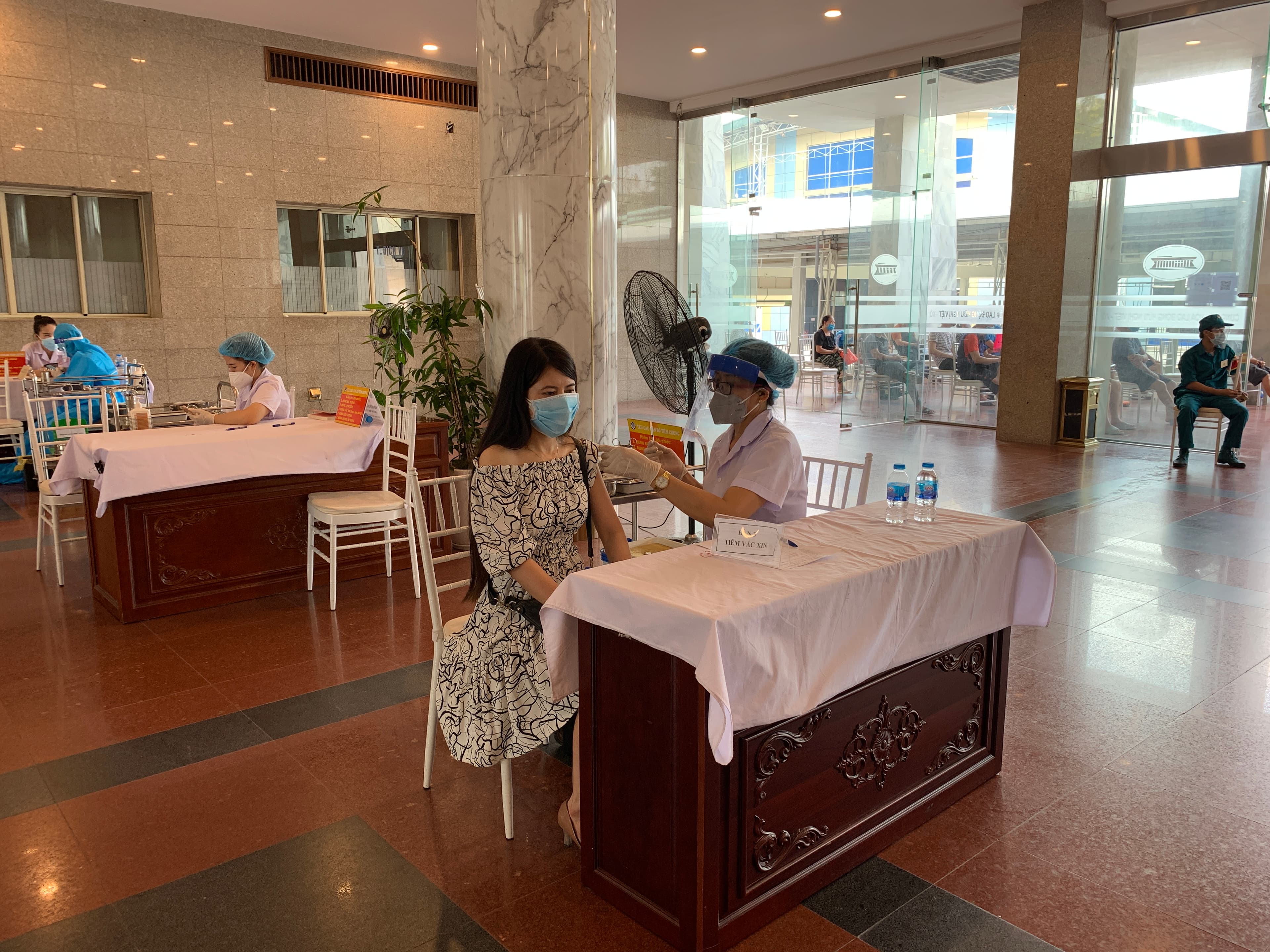 Chăm sóc sức khỏe nhân dân là ưu tiên hàng đầu