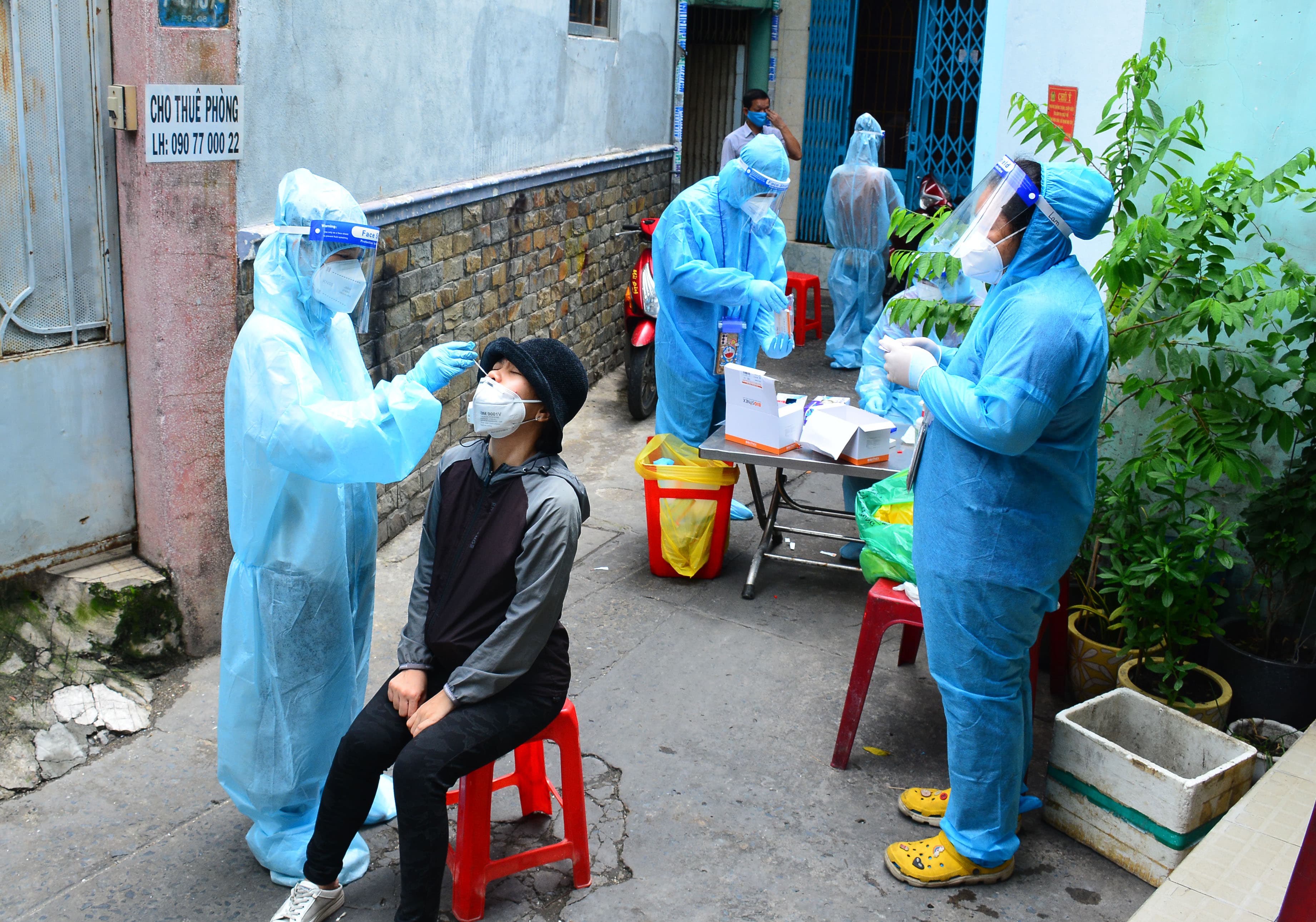 Bài 3: Góp sức phòng, chống dịch trong cộng đồng
