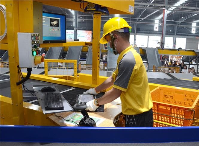 Chuyển đổi số quốc gia - cơ hội và thách thức