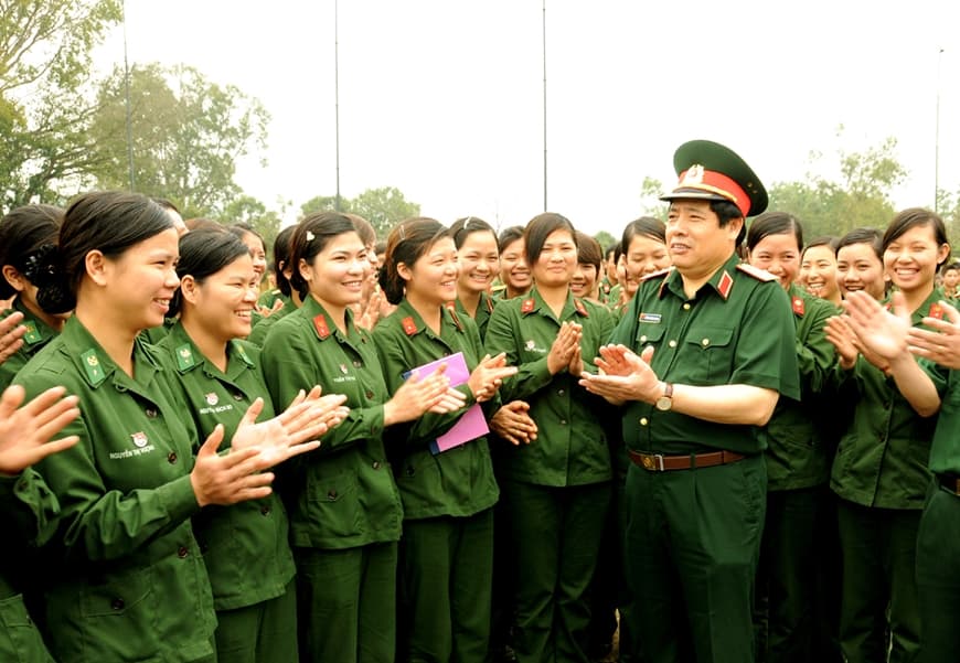 Vị tướng quân tin, dân mến