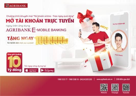 Khách hàng hào hứng mở tài khoản trực tuyến Agribank