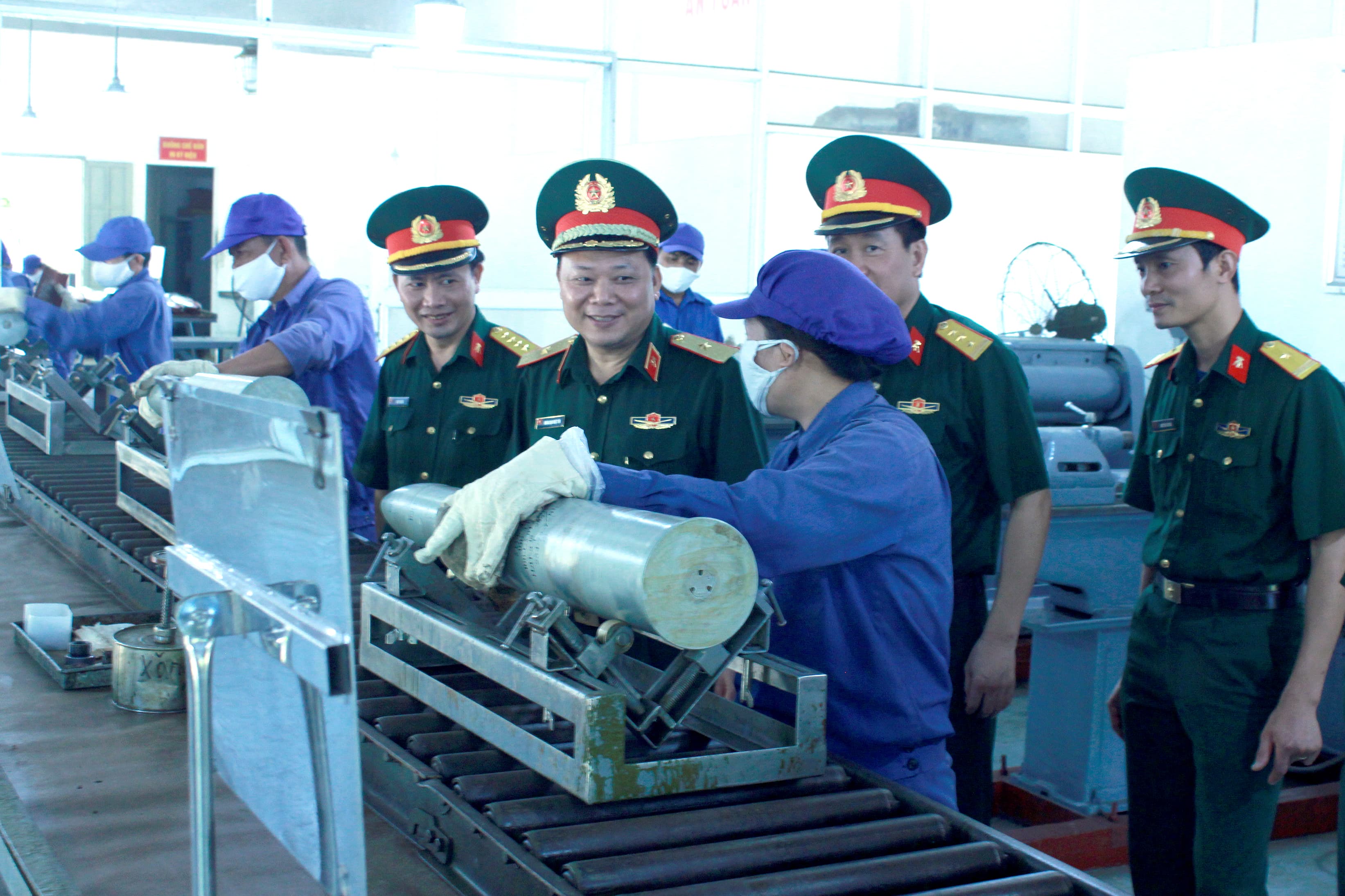 Bảo đảm tốt quân khí, đáp ứng yêu cầu xây dựng quân đội hiện đại
