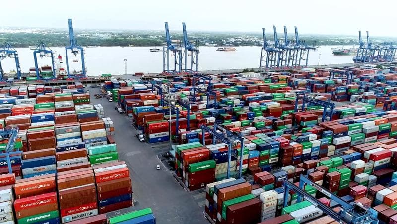 Tổng trị giá xuất nhập khẩu hàng hóa tháng 8 đạt 54,57 tỷ USD