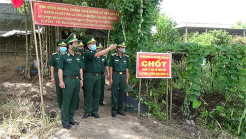 Hết dịch bố mẹ sẽ về với các con