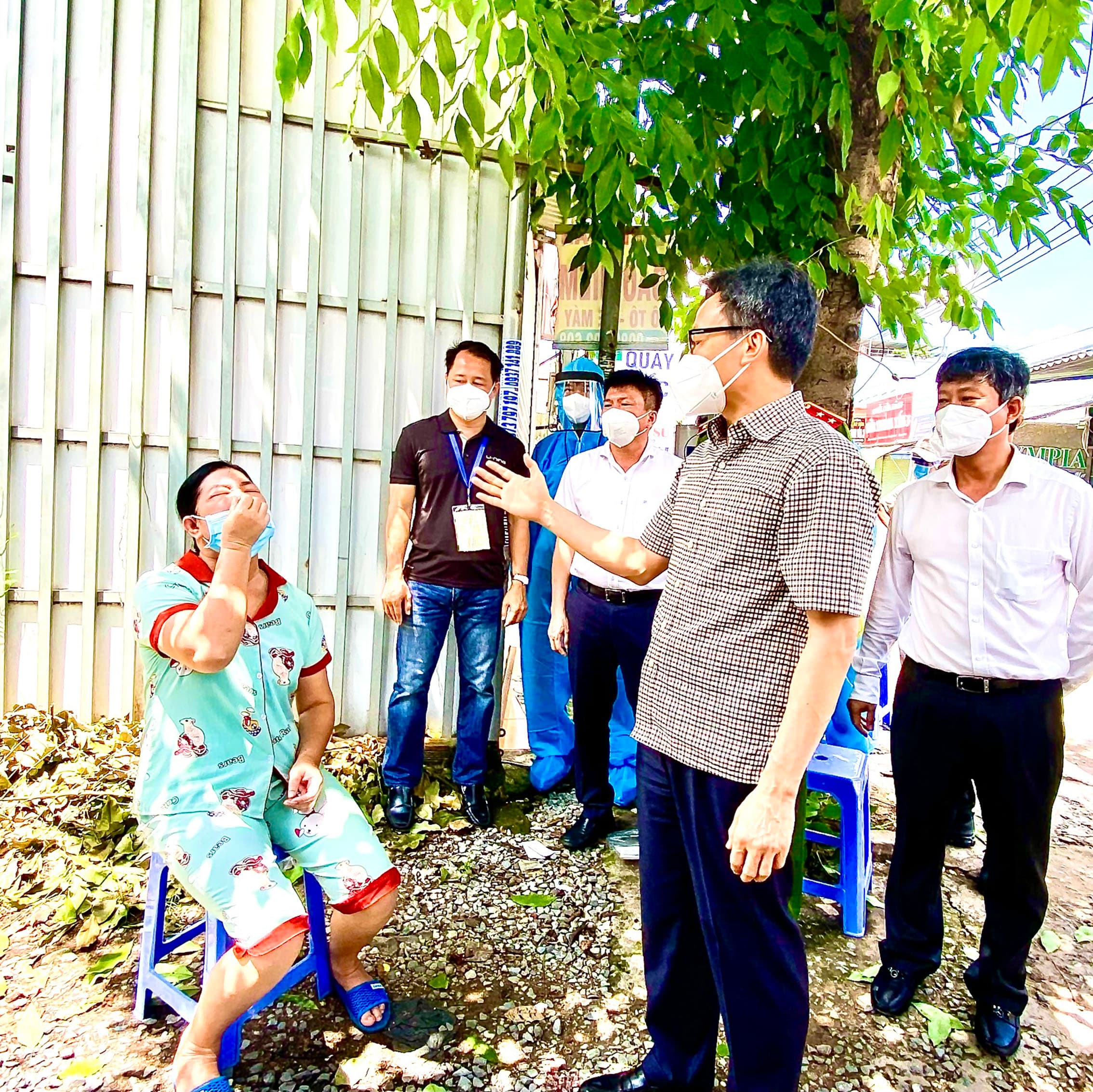 Bài 1: Kiểm soát chặt, bóc tách nhanh