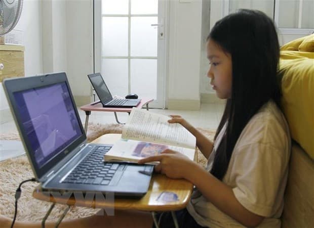 Hỗ trợ đồ dùng học tập học sinh qua ứng dụng công nghệ Zalo Connect