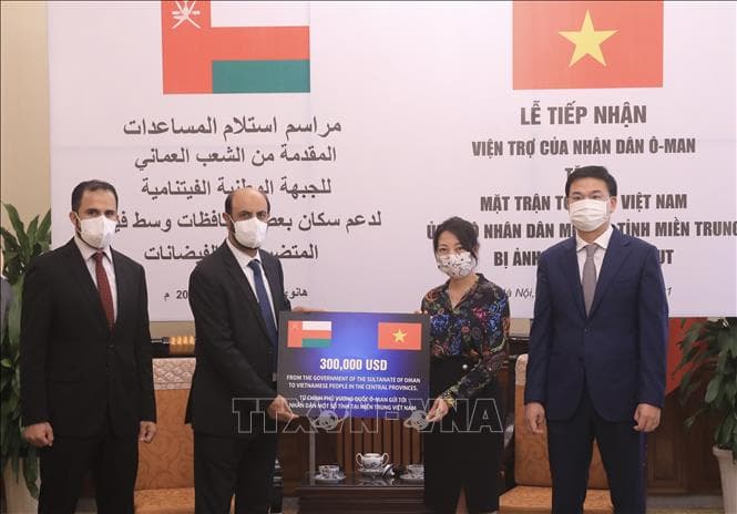 Oman ủng hộ nhân dân một số tỉnh miền Trung Việt Nam
