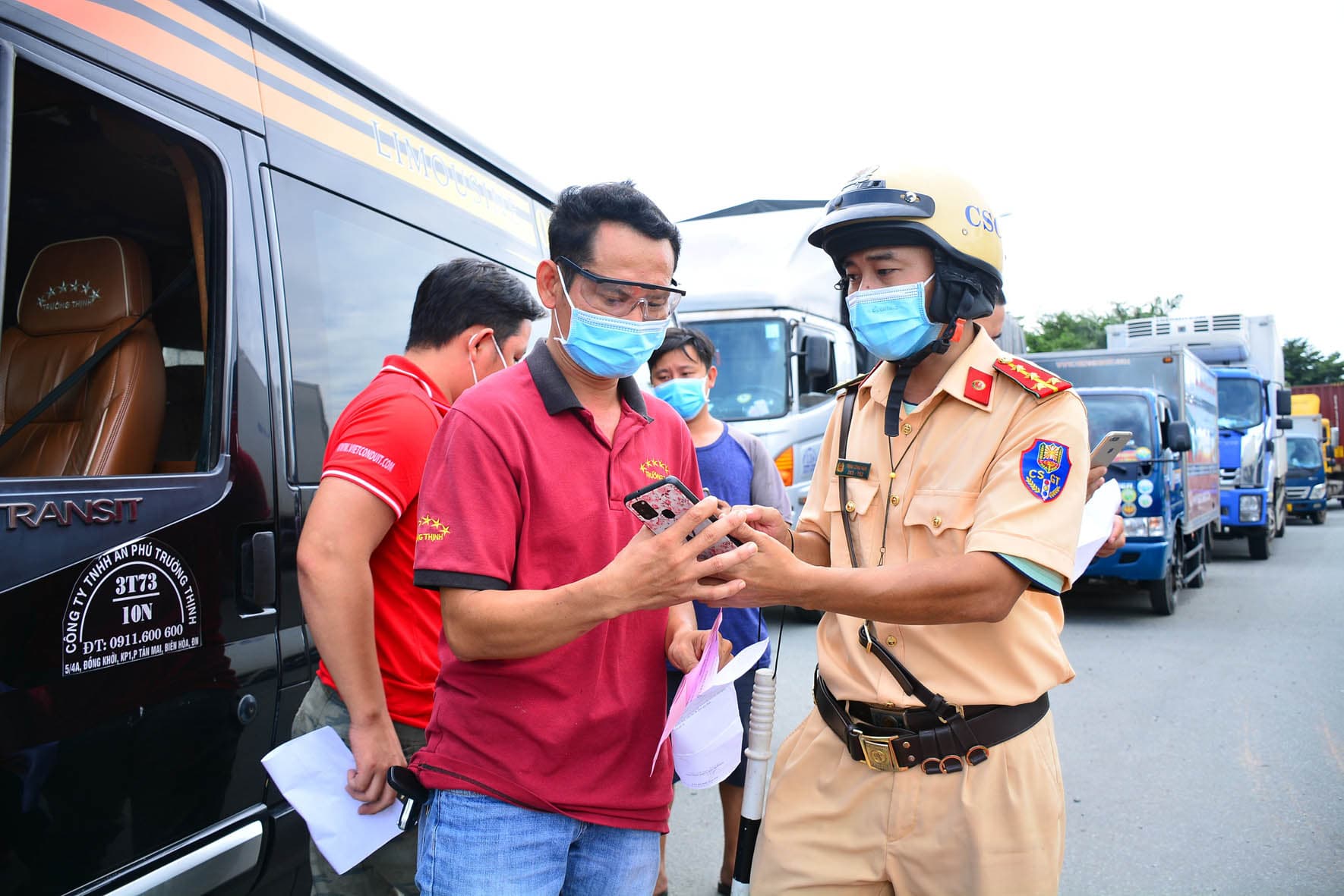 Người dân Thành phố Hồ Chí Minh đi lại như thế nào sau ngày 30-9?