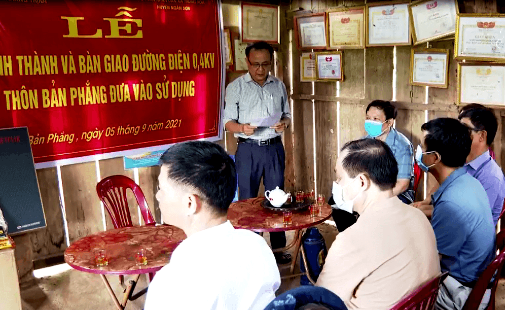 Bản Phắng đã có điện lưới quốc gia