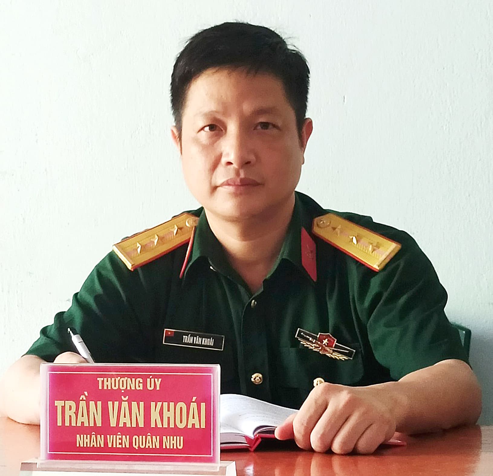 Gác việc riêng lên đường chống dịch