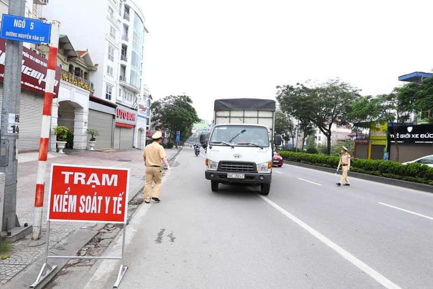 Kiểm soát hơn 20.000 lượt phương tiện ra, vào cửa ngõ Thủ đô