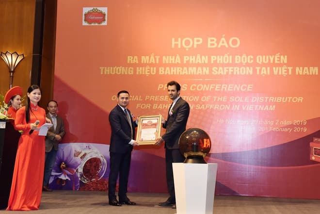 "Vàng đỏ" nhụy hoa nghệ tây Bahraman Saffron phân phối tại Việt Nam