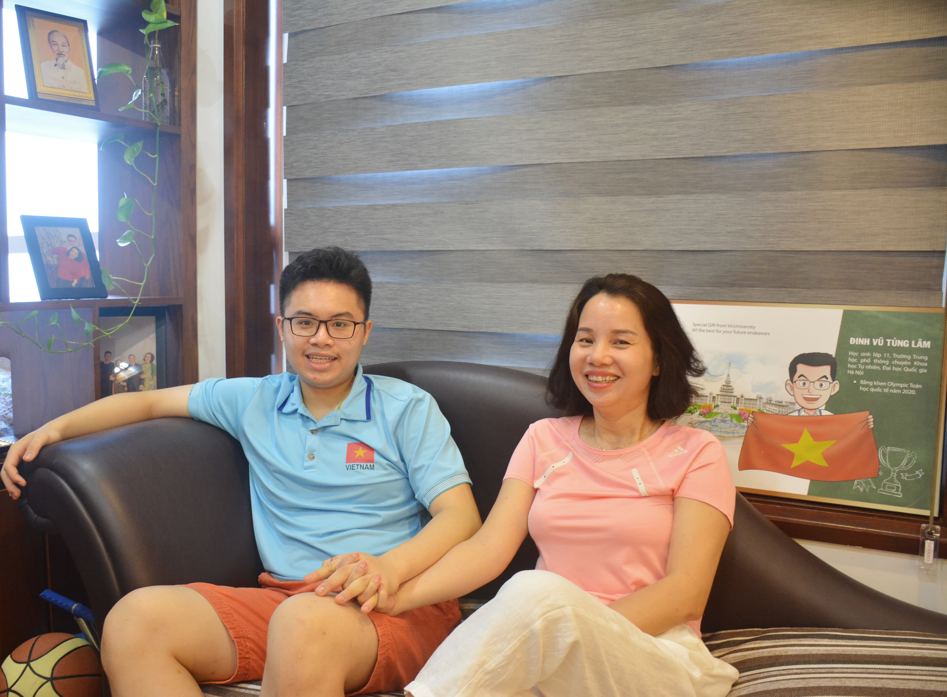 Kiên trì cùng con vượt khó