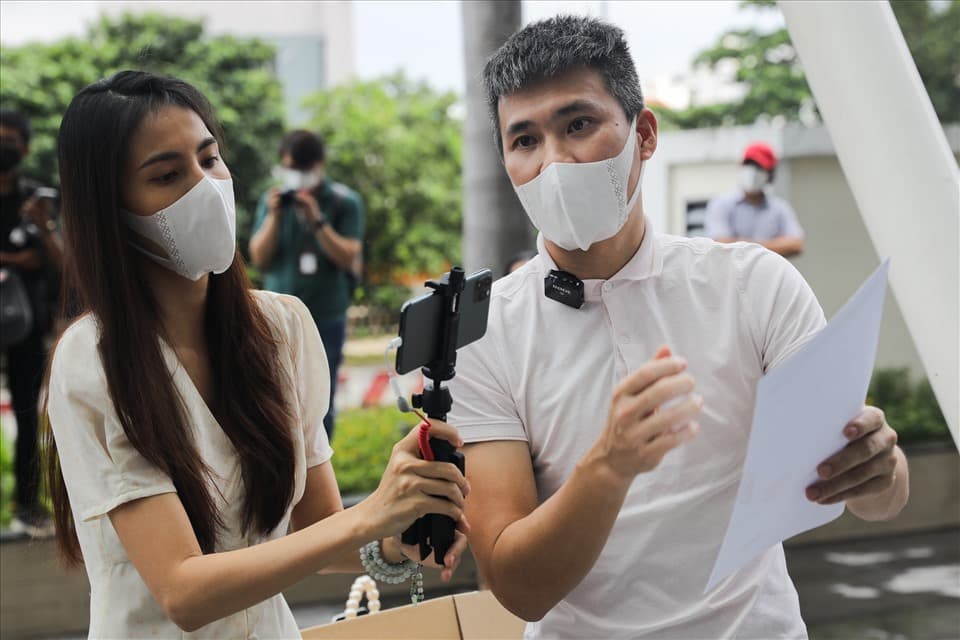 Nhiều địa phương đang tổng hợp thông tin về hoạt động từ thiện của ca sĩ Thủy Tiên
