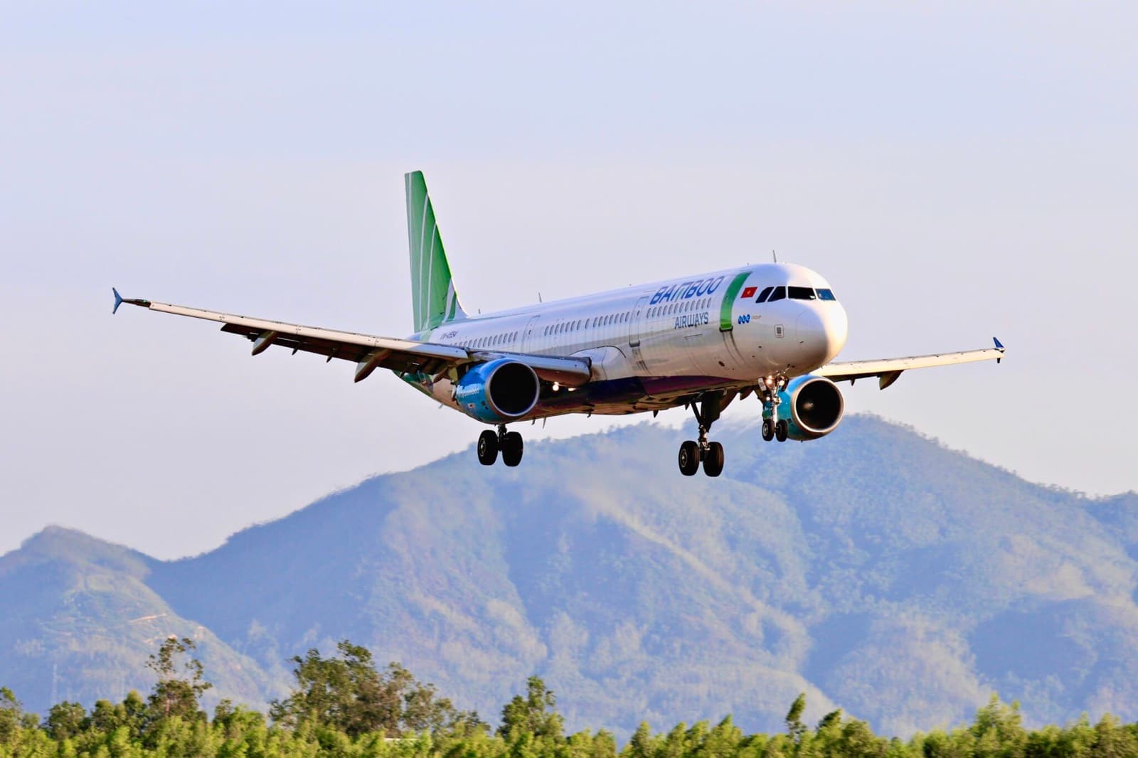 Ưu đãi hấp dẫn của Bamboo Airways với 12 đường bay nội địa