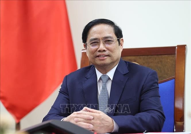 Thủ tướng yêu cầu thống nhất toàn quốc về giao thông; kiên quyết không để "giấy phép con", không cát cứ