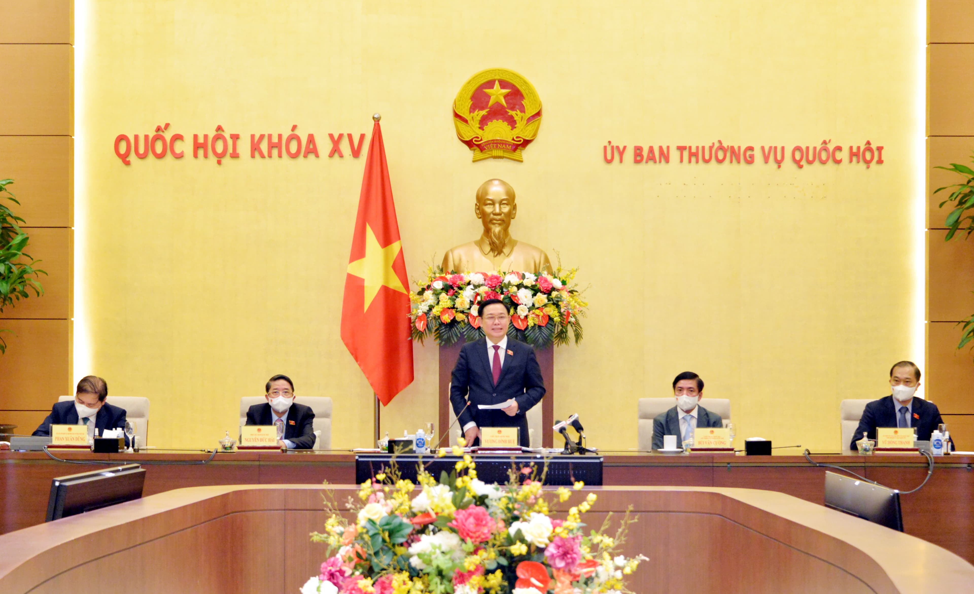 Chủ tịch Quốc hội Vương Đình Huệ kêu gọi các doanh nhân, doanh nghiệp dám nghĩ, dám làm, dám đổi mới
