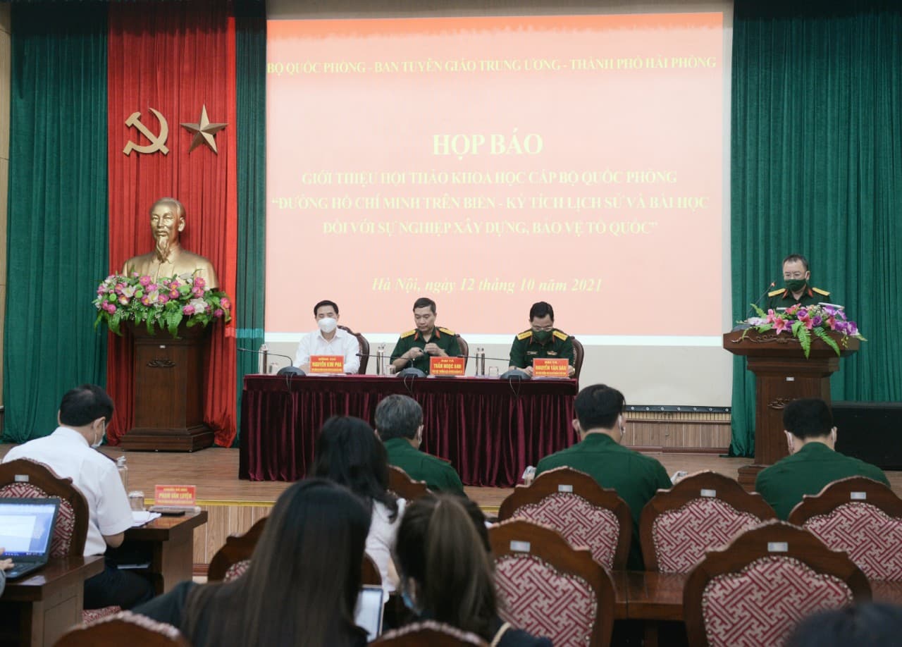 Họp báo giới thiệu Hội thảo khoa học cấp Bộ Quốc phòng  về Đường Hồ Chí Minh trên biển
