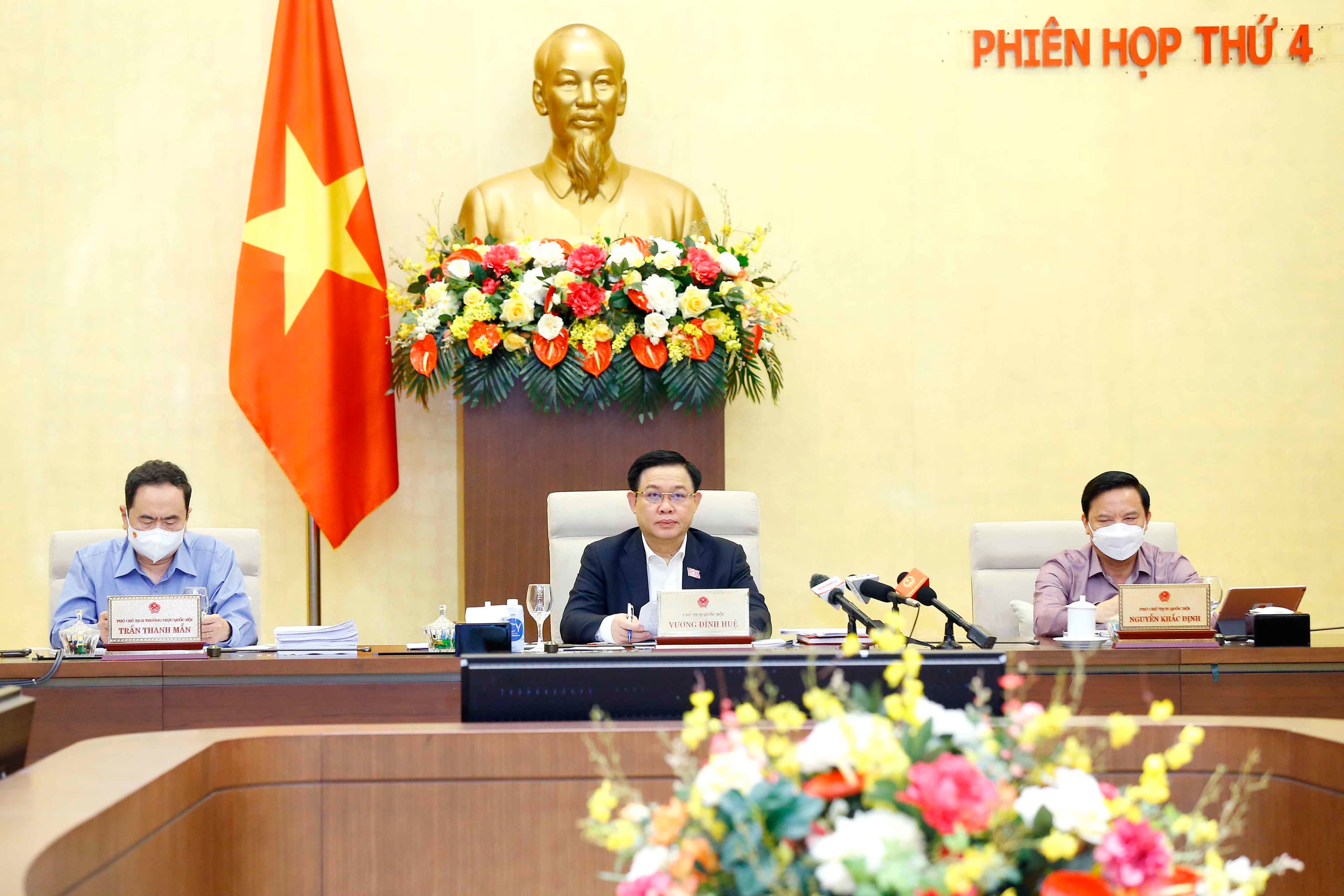 Chủ tịch Quốc hội lưu ý gì từ câu chuyện đường cao tốc Bắc - Nam phía Đông?