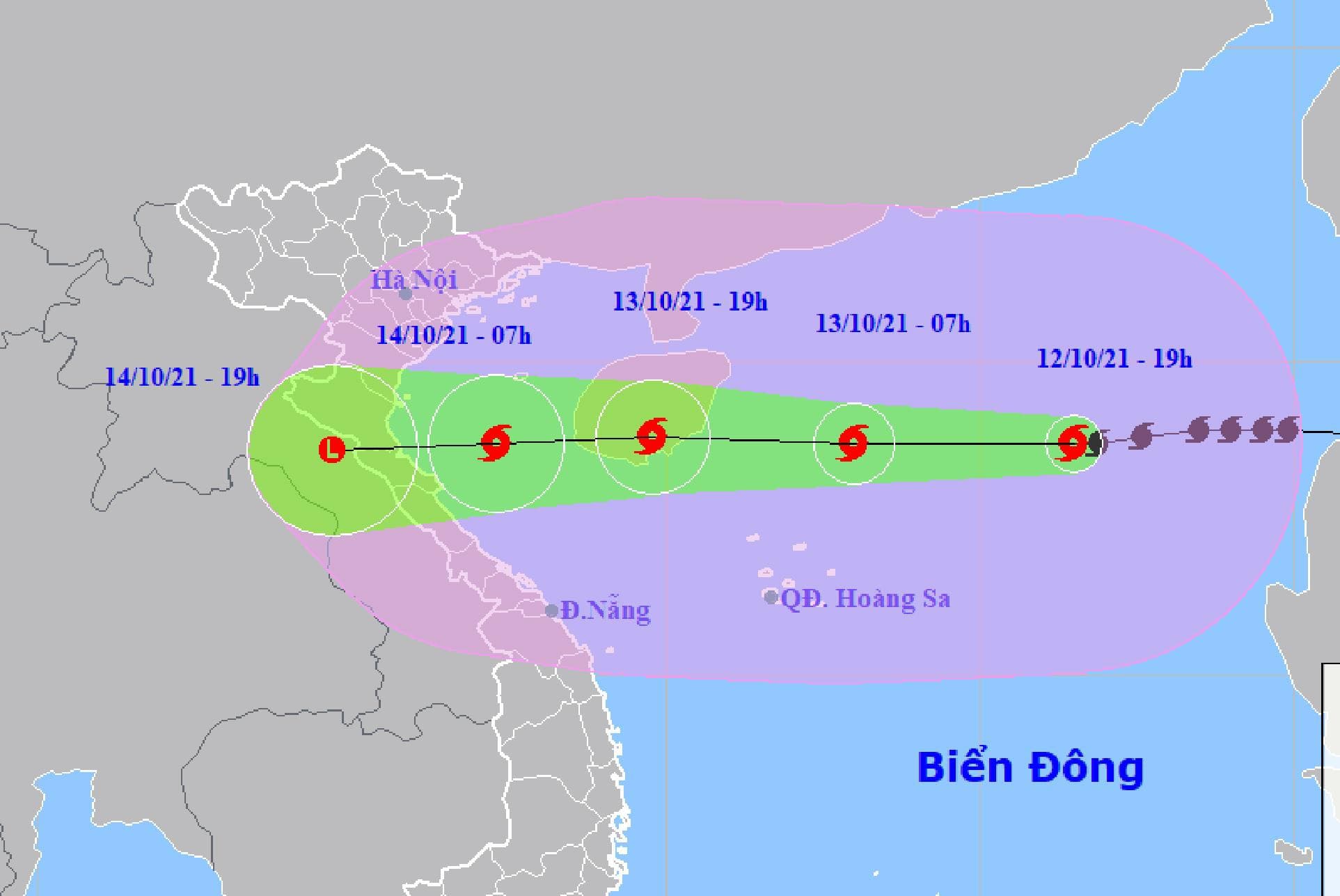 Bão số 8 sẽ đổ bộ vào đất liền khu vực từ Thanh Hóa đến Quảng Bình, gây mưa lớn