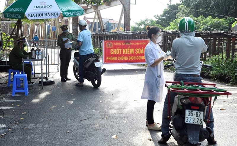 Khi nào các tỉnh, thành và Hà Nội dỡ bỏ các chốt kiểm tra?