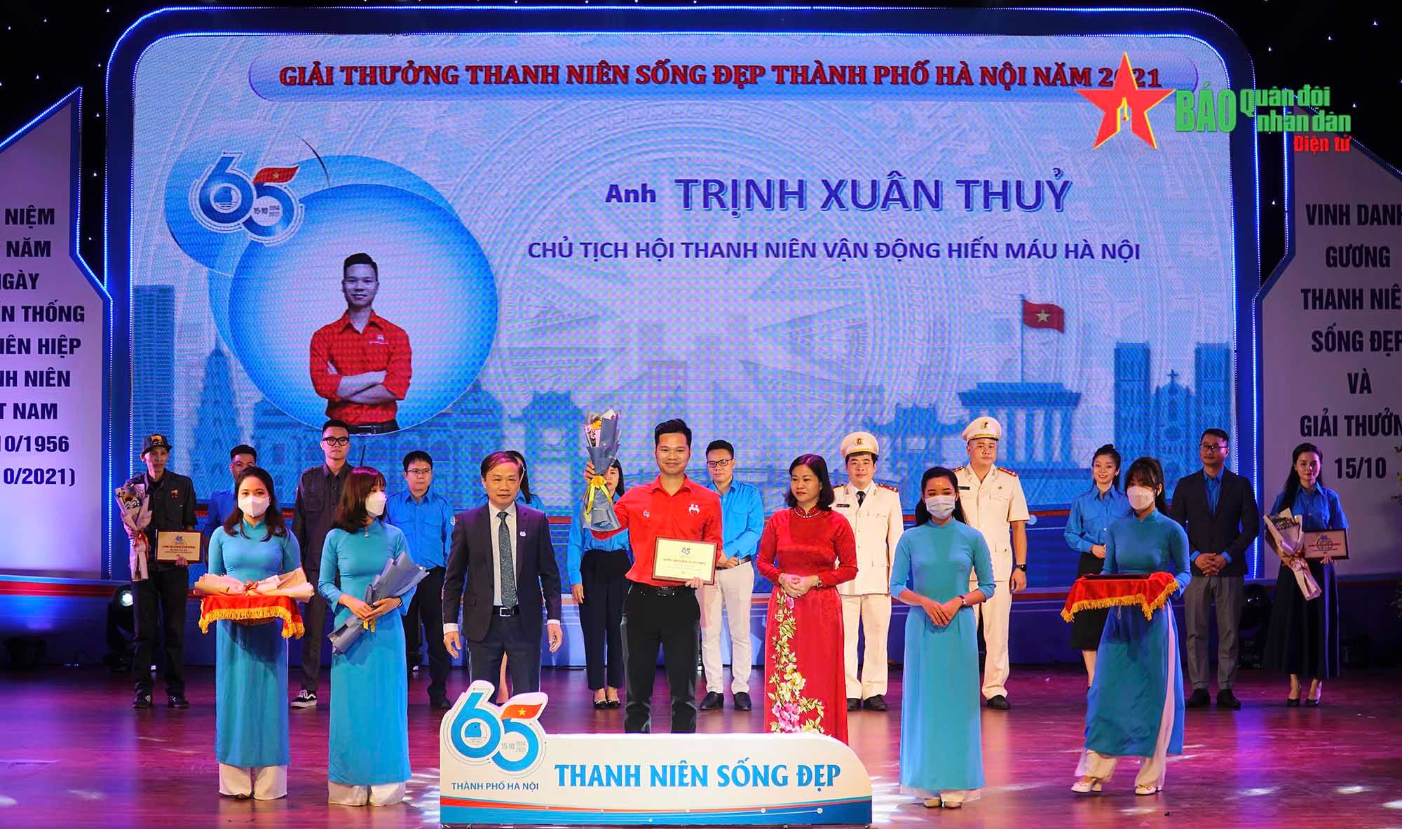 Tuyên dương 30 gương thanh niên Thủ đô sống đẹp